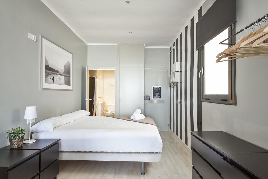 Fira Apartments By Gaiarooms Barcelona Room photo