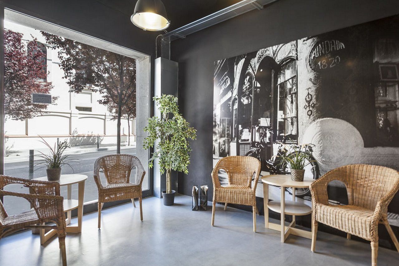 Fira Apartments By Gaiarooms Barcelona Exterior photo